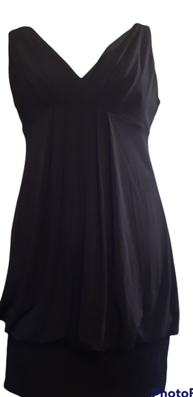Eliza J Dresses & Skirts - Eliza J Black v-neck scoop back Evening / Prom Dress (Missy) Size 12